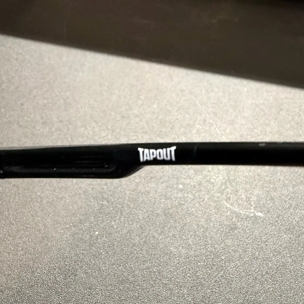 New-Tapout shield-style sports sunglasses Ships 1 day!